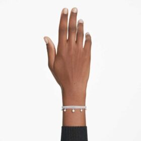 Ariana Grande X Swarovski-armband met kristallen parels, ronde slijpvorm, wit, gerhodineerd Ariana Grande X Swarovski-armband met kristallen parels, ronde slijpvorm, wit, gerhodineerd