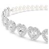 Ariana Grande X Swarovski-choker met gemengde slijpvormen, kristallen parels, hartjes, wit, gerhodineerd Ariana Grande X Swarovski-choker met gemengde slijpvormen, kristallen parels, hartjes, wit, gerhodineerd