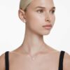 Ariana Grande X Swarovski hanger met gemengde slijpvormen, hart, wit, gerhodineerd Ariana Grande X Swarovski hanger met gemengde slijpvormen, hart, wit, gerhodineerd