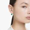 Bella V druppeloorbellen met ronde slijpvorm, groen, verguld Bella V druppeloorbellen met ronde slijpvorm, groen, verguld