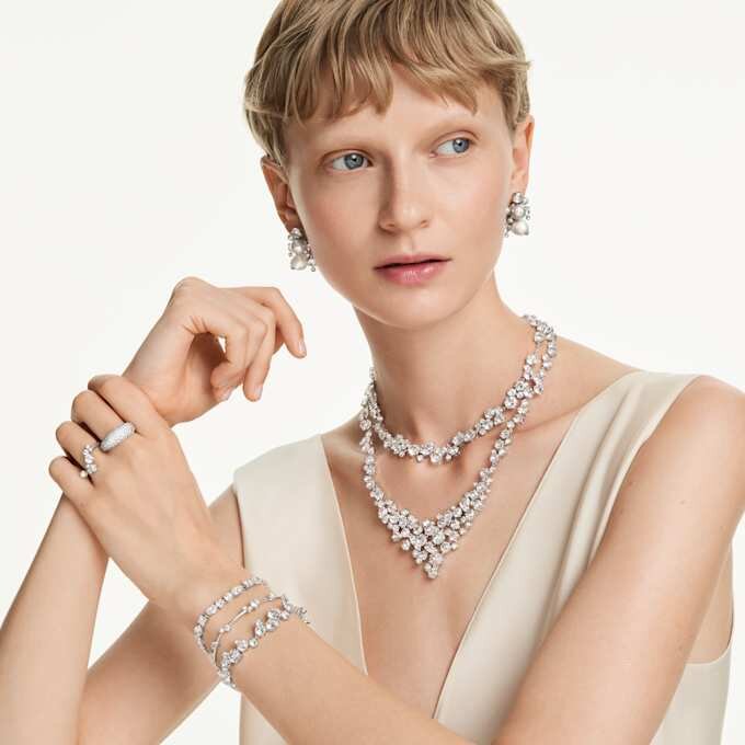 Constella-ketting met gemengde slijpvormen, sluiting, wit, gerhodineerd Constella-ketting met gemengde slijpvormen, sluiting, wit, gerhodineerd