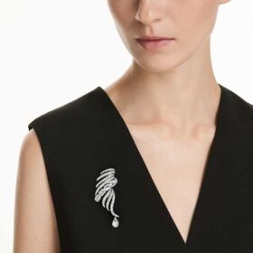 De Vienna Collection-broche Feather, wit, gerutheniumd
