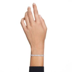 Een Angelic-armband, rond geslepen, klein, wit, gerhodineerd