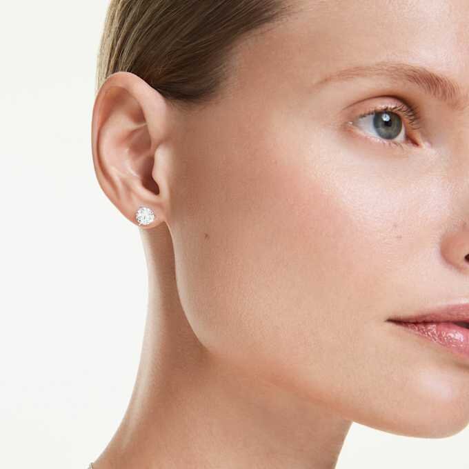 Eternity-oorbellen met in het laboratorium gekweekte diamanten, 2,0 karaat in totaal, ronde vorm, 14K witgoud Eternity-oorbellen met in het laboratorium gekweekte diamanten, 2,0 karaat in totaal, ronde vorm, 14K witgoud