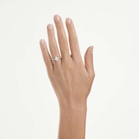 Eternity solitaire ring met in het laboratorium gekweekte diamanten 1 ct (totaal), peervorm, 14K witgoud Eternity solitaire ring met in het laboratorium gekweekte diamanten 1 ct (totaal), peervorm, 14K witgoud