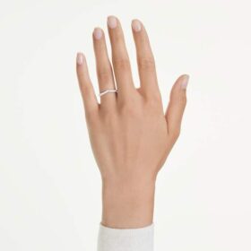 Eternity V-bandring met in het laboratorium gekweekte diamanten, 0,25 karaat in totaal, ronde vorm, 14K witgoud Eternity V-bandring met in het laboratorium gekweekte diamanten, 0,25 karaat in totaal, ronde vorm, 14K witgoud
