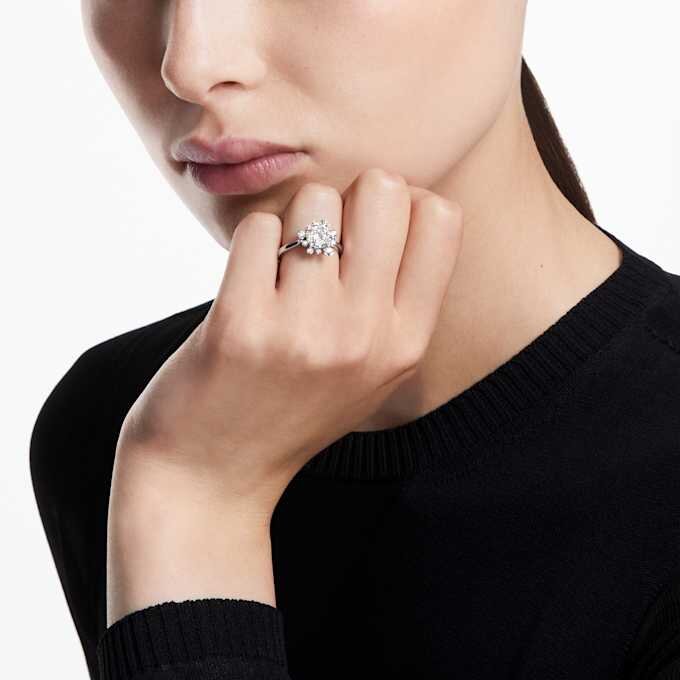 Galaxy-ring met in het laboratorium gekweekte diamanten 2 karaat in totaal, ronde vorm, 14K witgoud Galaxy-ring met in het laboratorium gekweekte diamanten 2 karaat in totaal, ronde vorm, 14K witgoud