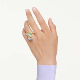 Gema cocktailring met gemengde slijpvormen, veelkleurig, verguld in goudtint Gema cocktailring met gemengde slijpvormen, veelkleurig, verguld in goudtint