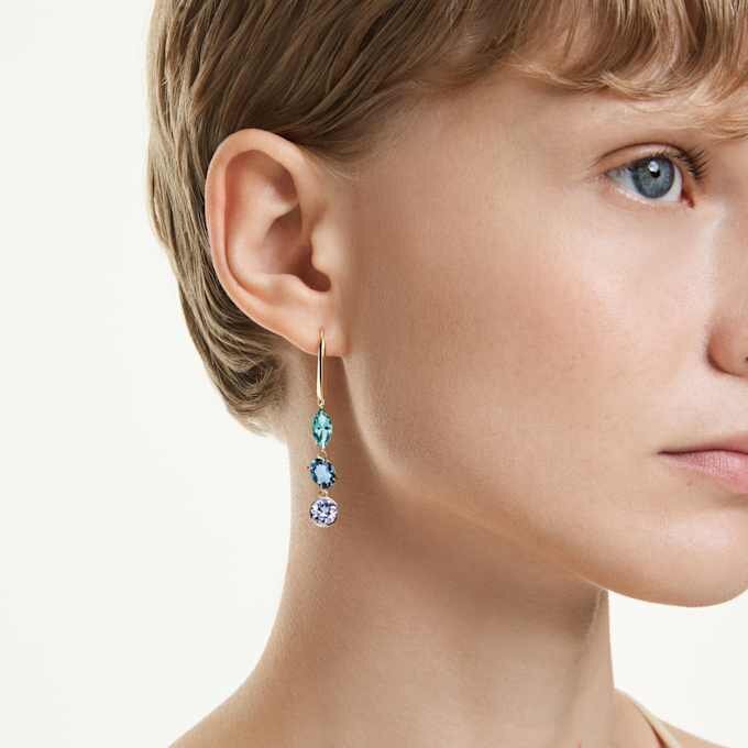 Gema druppeloorbellen: asymmetrisch ontwerp, gemengde slijpvormen, veelkleurig, verguld Gema druppeloorbellen: asymmetrisch ontwerp, gemengde slijpvormen, veelkleurig, verguld