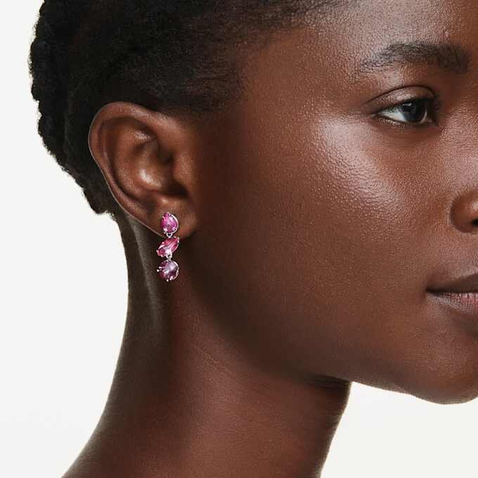 Gema druppeloorbellen met gemengde slijpvormen, roze, gerhodineerd Gema druppeloorbellen met gemengde slijpvormen, roze, gerhodineerd