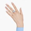 Idyllia open ring met gemengde slijpvormen, bloem, blauw, goudkleurig verguld Idyllia open ring met gemengde slijpvormen, bloem, blauw, goudkleurig verguld