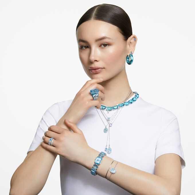 Lucent cocktailring met achthoekige slijpvorm, blauw Lucent cocktailring met achthoekige slijpvorm, blauw