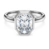 Ring met achthoekige bezel, in het laboratorium gekweekte diamanten 2,0 karaat in totaal, achthoekige vorm, 14K witgoud Ring met achthoekige bezel, in het laboratorium gekweekte diamanten 2,0 karaat in totaal, achthoekige vorm, 14K witgoud