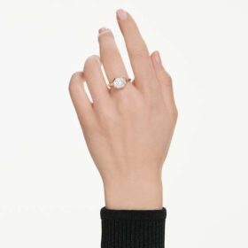 Ring met achthoekige zetting, in het laboratorium gekweekte diamanten 3,0 karaat in totaal, achthoekige vorm, 14-karaats geelgoud