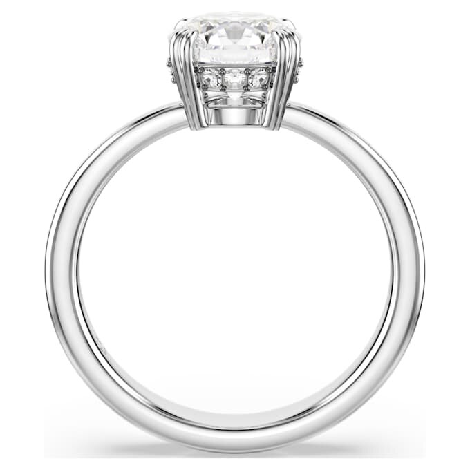 Stilla cocktailring met ronde slijpvorm, wit, zilverkleurige afwerking Stilla cocktailring met ronde slijpvorm, wit, zilverkleurige afwerking