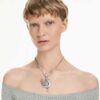Zwaanhanger en -broche, wit, gerutheniumd Zwaanhanger en -broche, wit, gerutheniumd