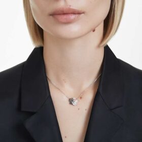 zwaanhanger zwaan zwart afwerking van gemengd metaal 1 280x280 - Zwaanhanger Zwaan, zwart, afwerking van gemengd metaal